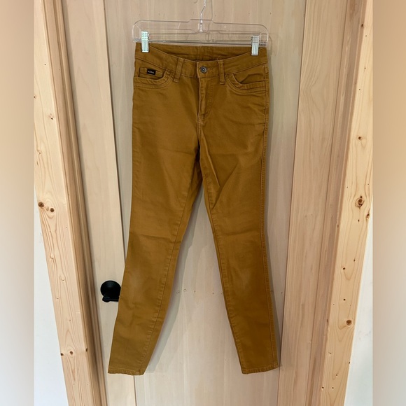 Kuhl khaki pants. 4 long. - Picture 1 of 8